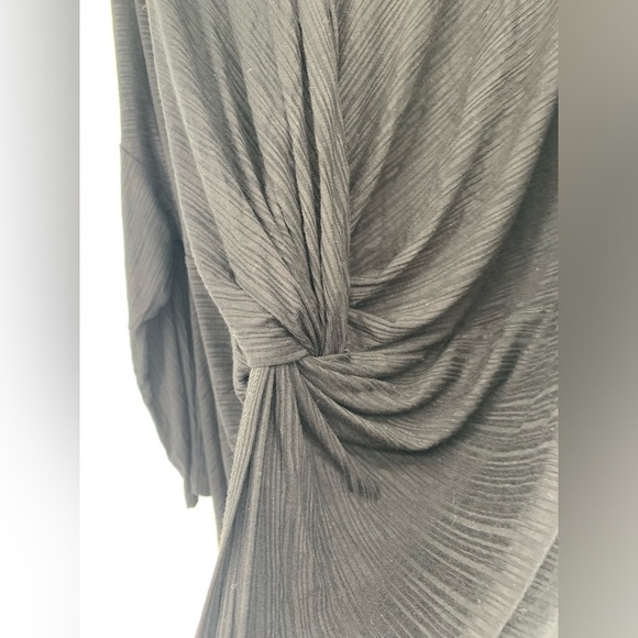 1. State Black Blouse Size Large - Picture 4 of 6